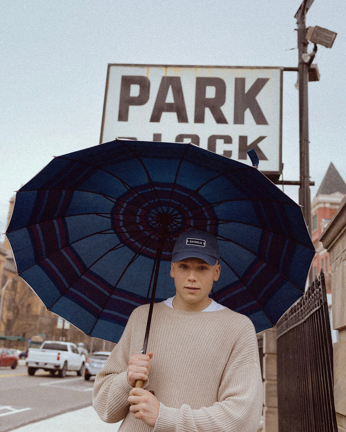 Shinola x SHED RAIN Vintage 16 Panel Umbrella - Image 2